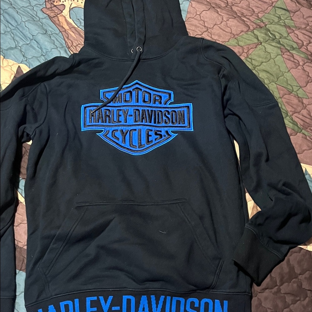 Harley-Davidson Black Hoodie with Blue Emblem